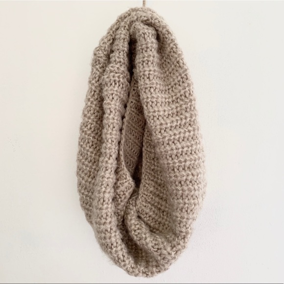 Zara - Wool-like Infinity Scarf